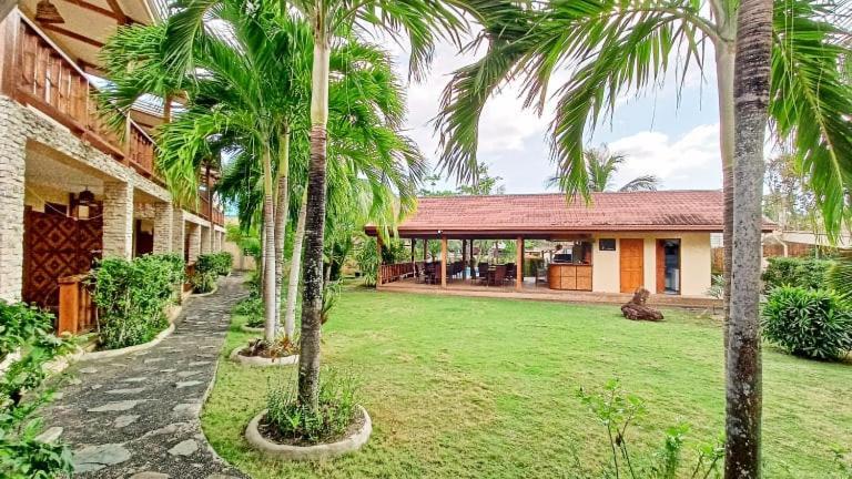 Alona42 Resort Panglao Bagian luar foto