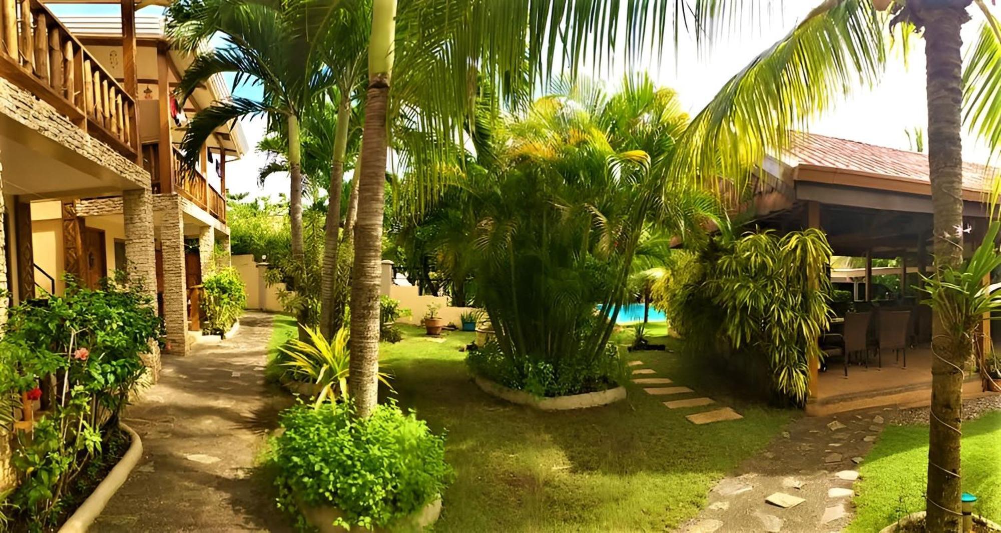 Alona42 Resort Panglao Bagian luar foto