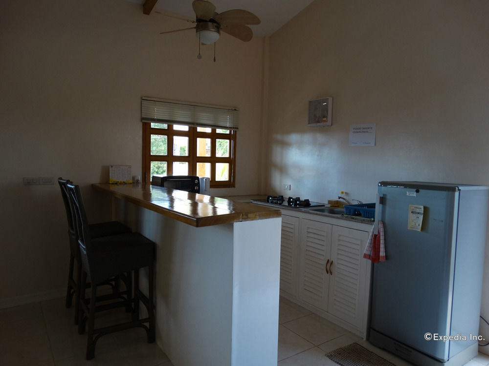 Alona42 Resort Panglao Bagian luar foto