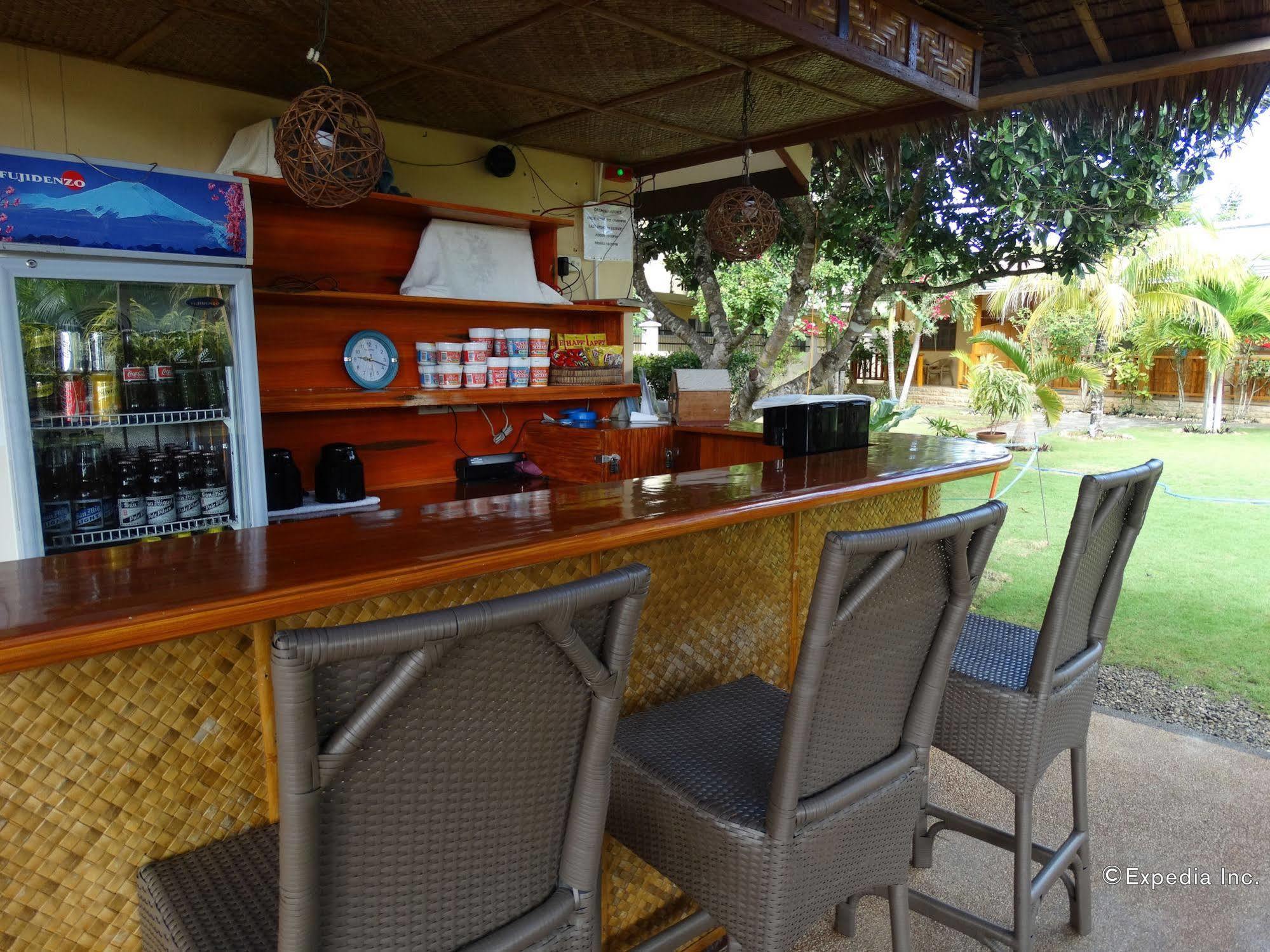 Alona42 Resort Panglao Bagian luar foto